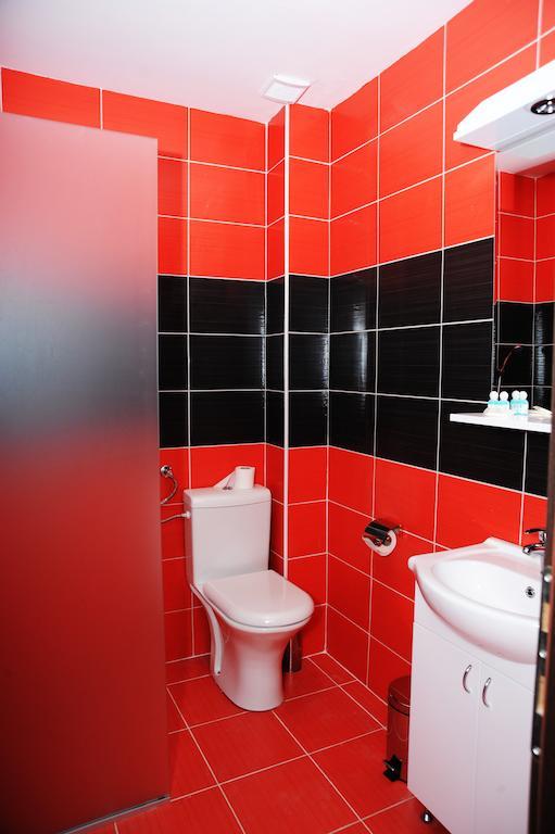 Ni Garni Hotel Crystal Ice חדר תמונה