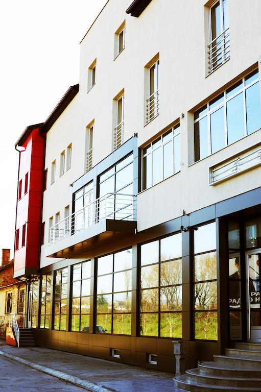 Ni Garni Hotel Crystal Ice מראה חיצוני תמונה