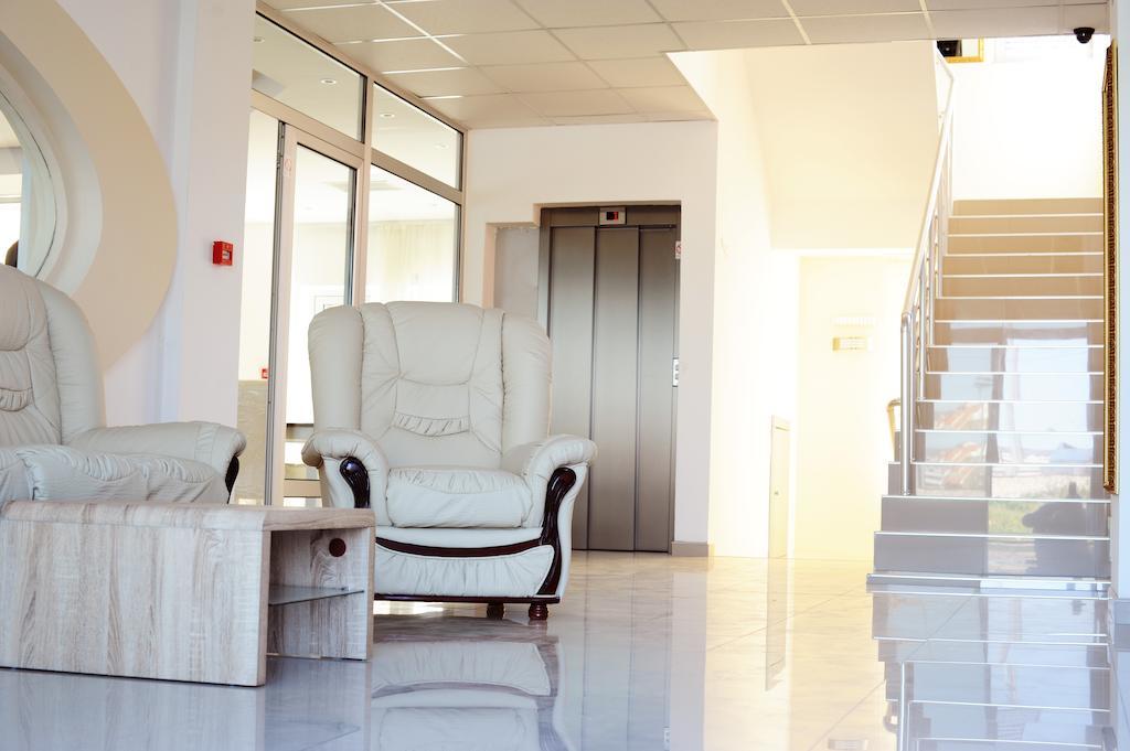 Ni Garni Hotel Crystal Ice מראה חיצוני תמונה