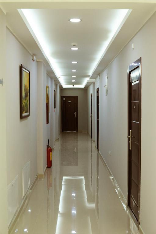 Ni Garni Hotel Crystal Ice מראה חיצוני תמונה
